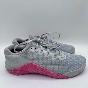 Nike Metcon 5 Training Shoes Wolf Grey Pink Blast AQ1189-066 Womens 9.5
